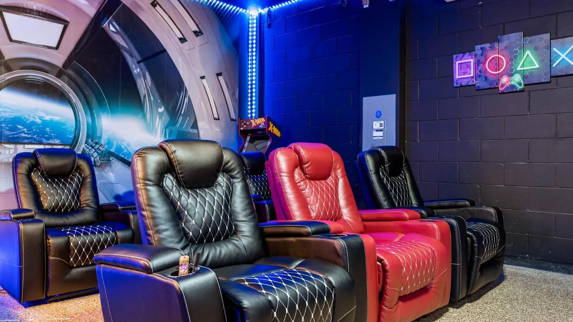 Heated Pool + Hot Tub + Lazy River + Game Room ダベンポート 別荘